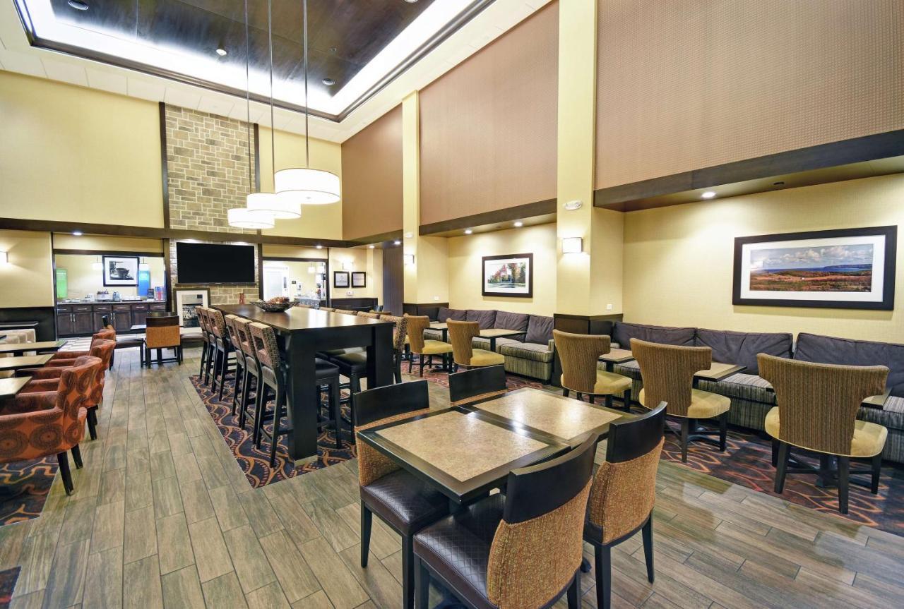 Hampton Inn & Suites Milwaukee/Franklin Franklin  Exteriér fotografie